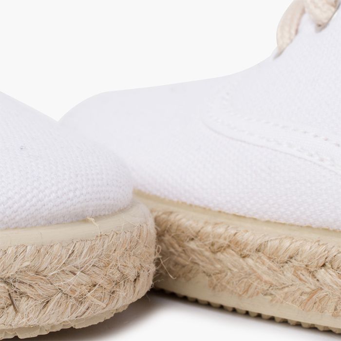 Espadrillas bianche con lacci shop